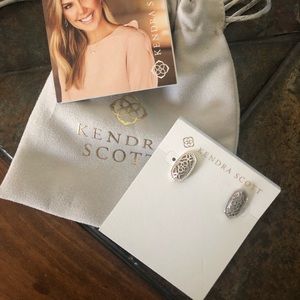 Ellie silver stud earrings in Filigree mix